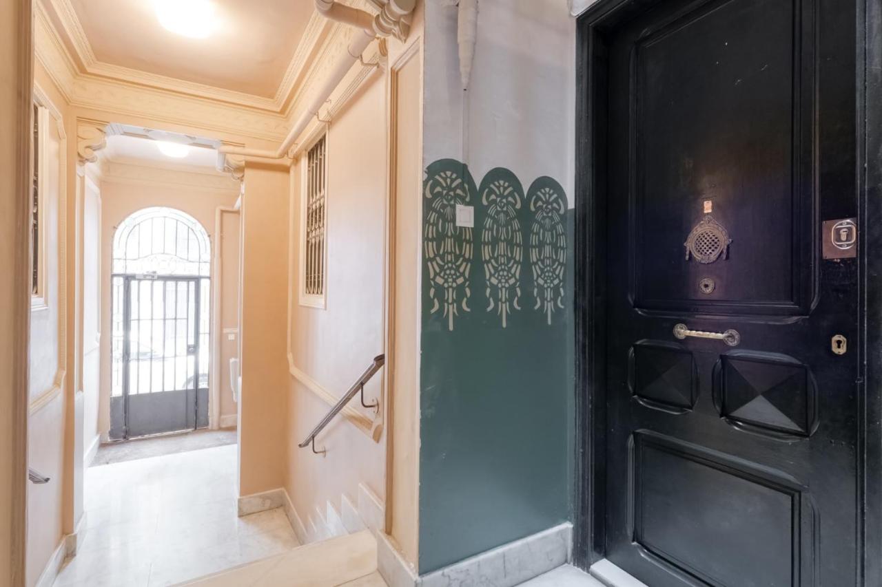 Sweet Inn - Lesseps Barcelona Ngoại thất bức ảnh