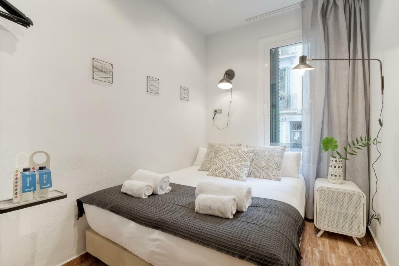 Sweet Inn - Lesseps Barcelona Ngoại thất bức ảnh