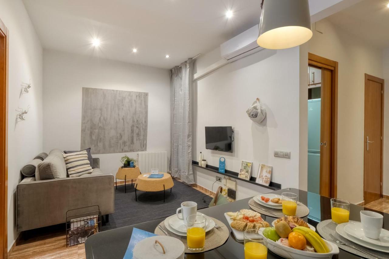 Sweet Inn - Lesseps Barcelona Ngoại thất bức ảnh